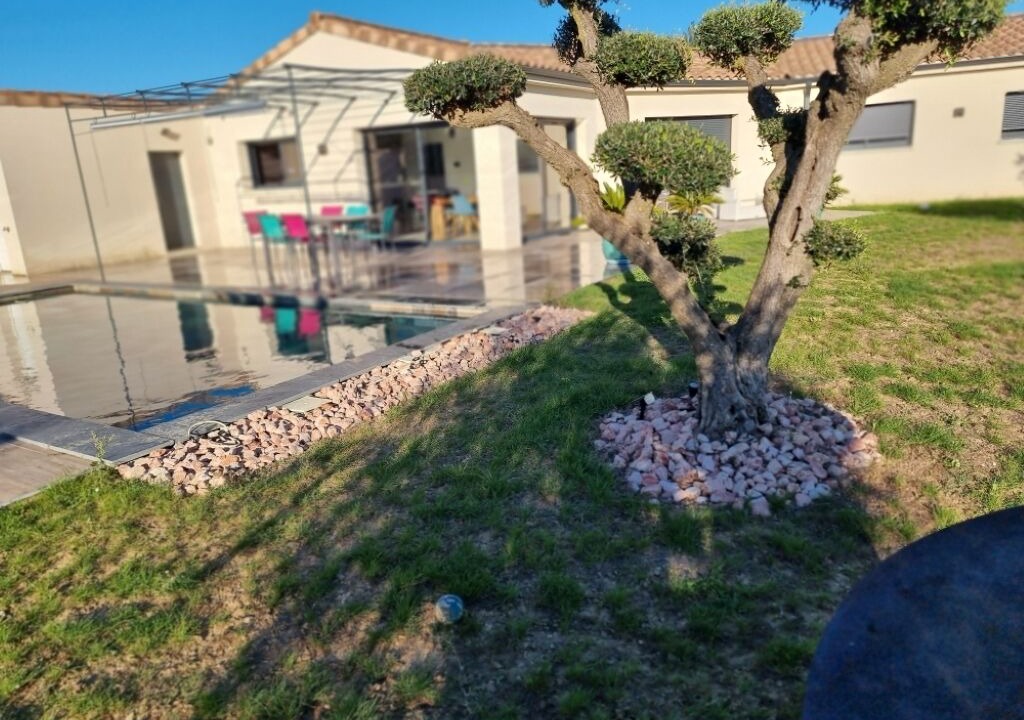 Photo of Outdoor in Saint-Julien-de-Peyrolas