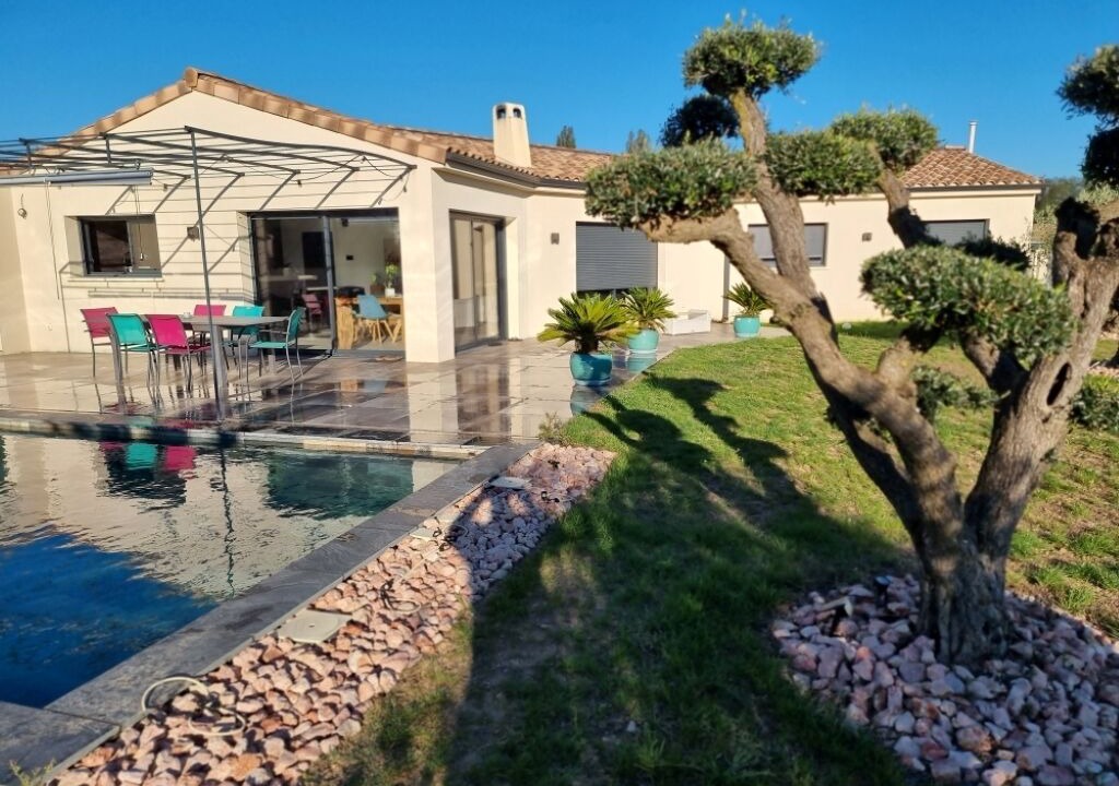 Photo of Outdoor in Saint-Julien-de-Peyrolas