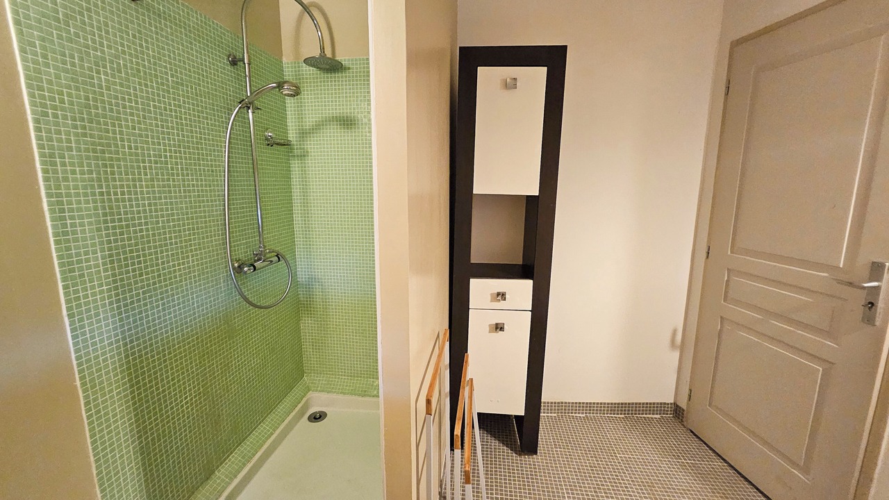 Photo of Bathroom in Pillac