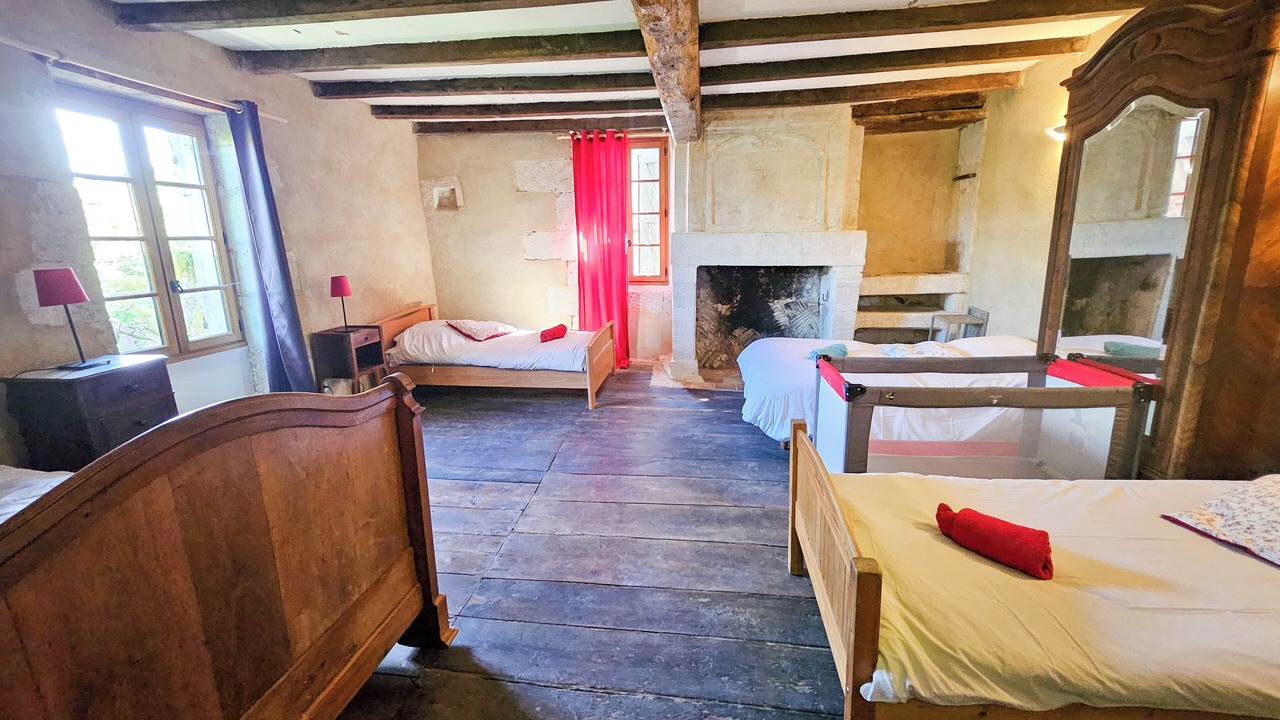 Photo of Bedroom in Pillac