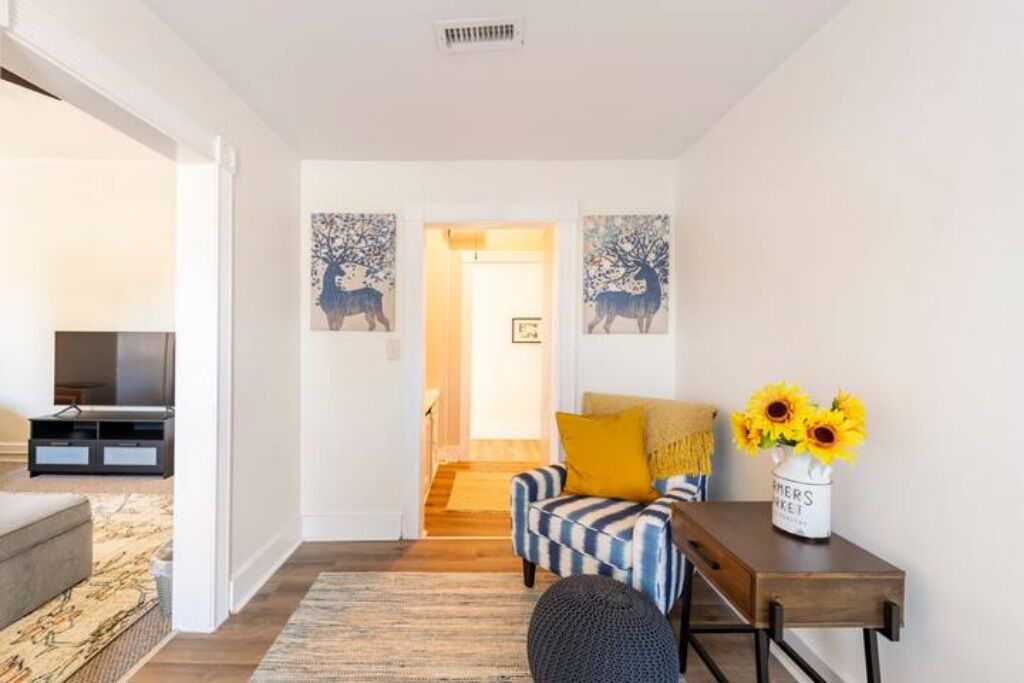 Photo of Livingroom in Danville