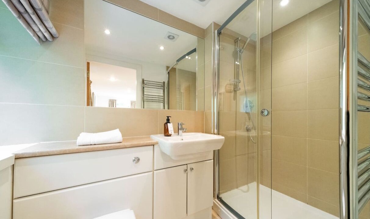 Photo of Bathroom in Aboyne