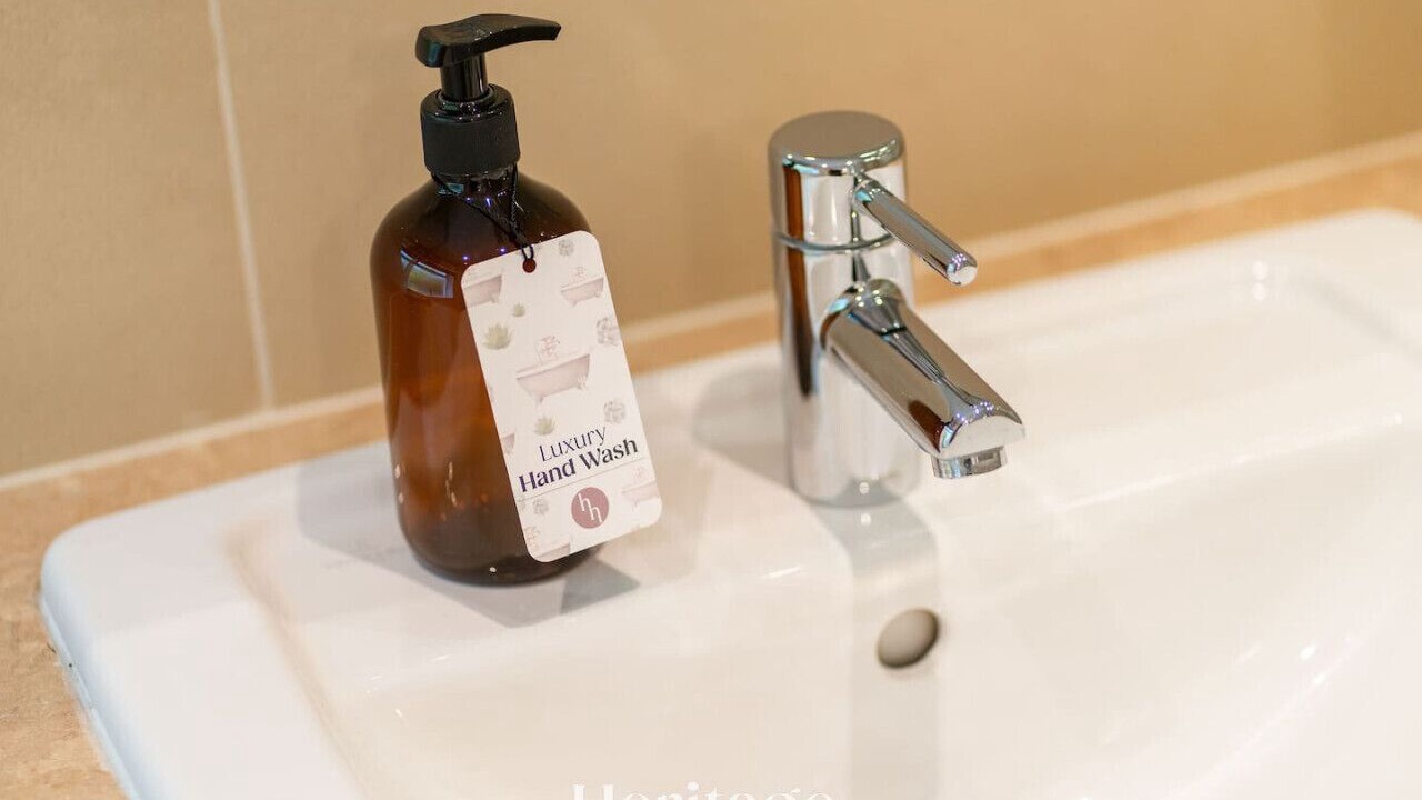 Photo of Bathroom in Aboyne