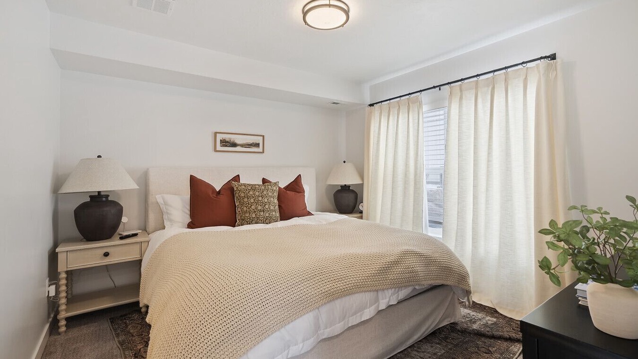 Photo of Bedroom in Mountain Green
