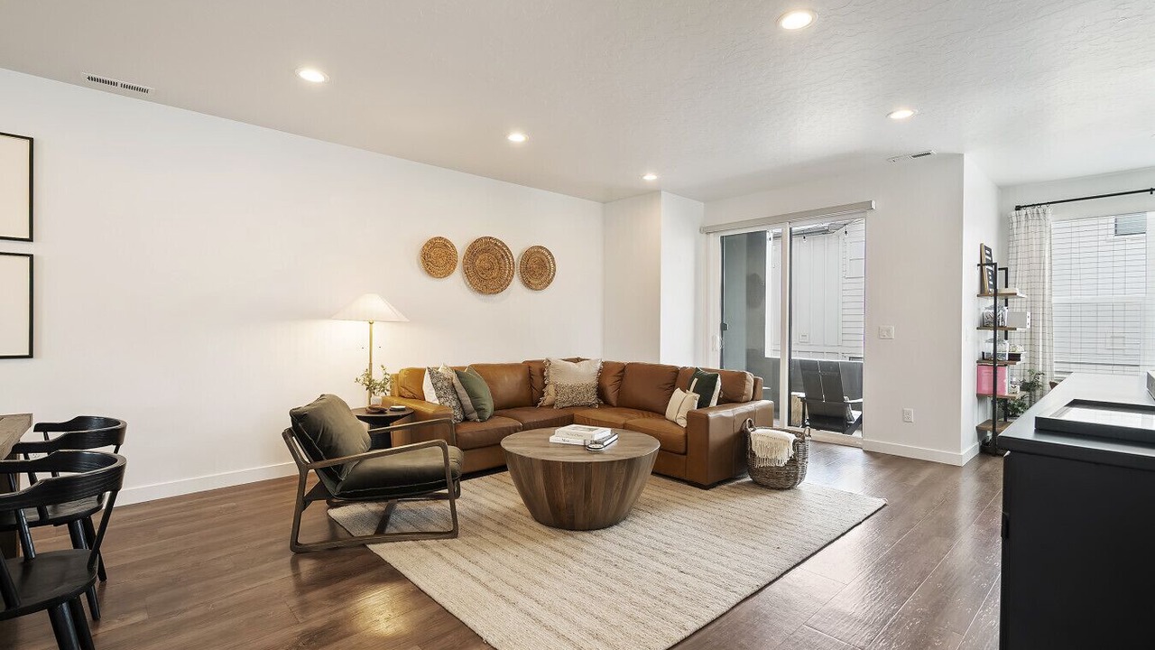 Photo of Livingroom in Mountain Green