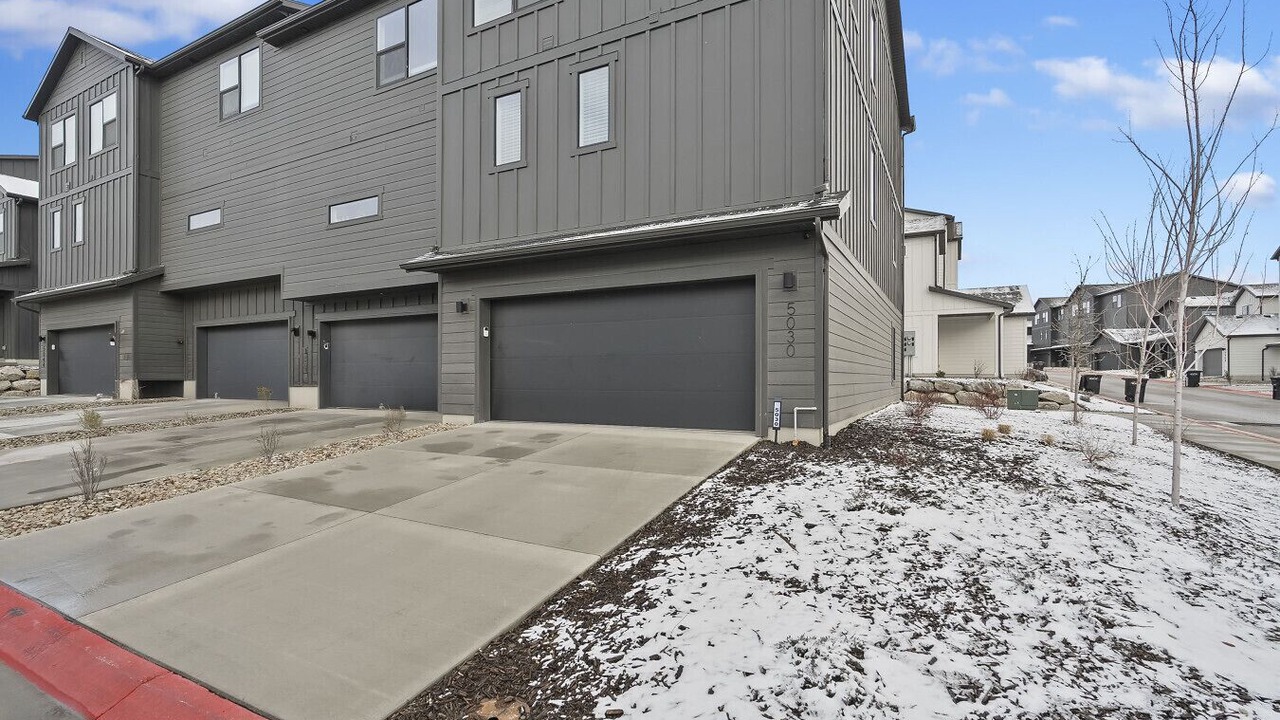Photo of Outdoor in Mountain Green