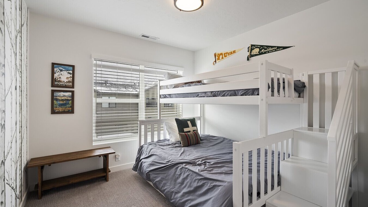 Photo of Bedroom in Mountain Green