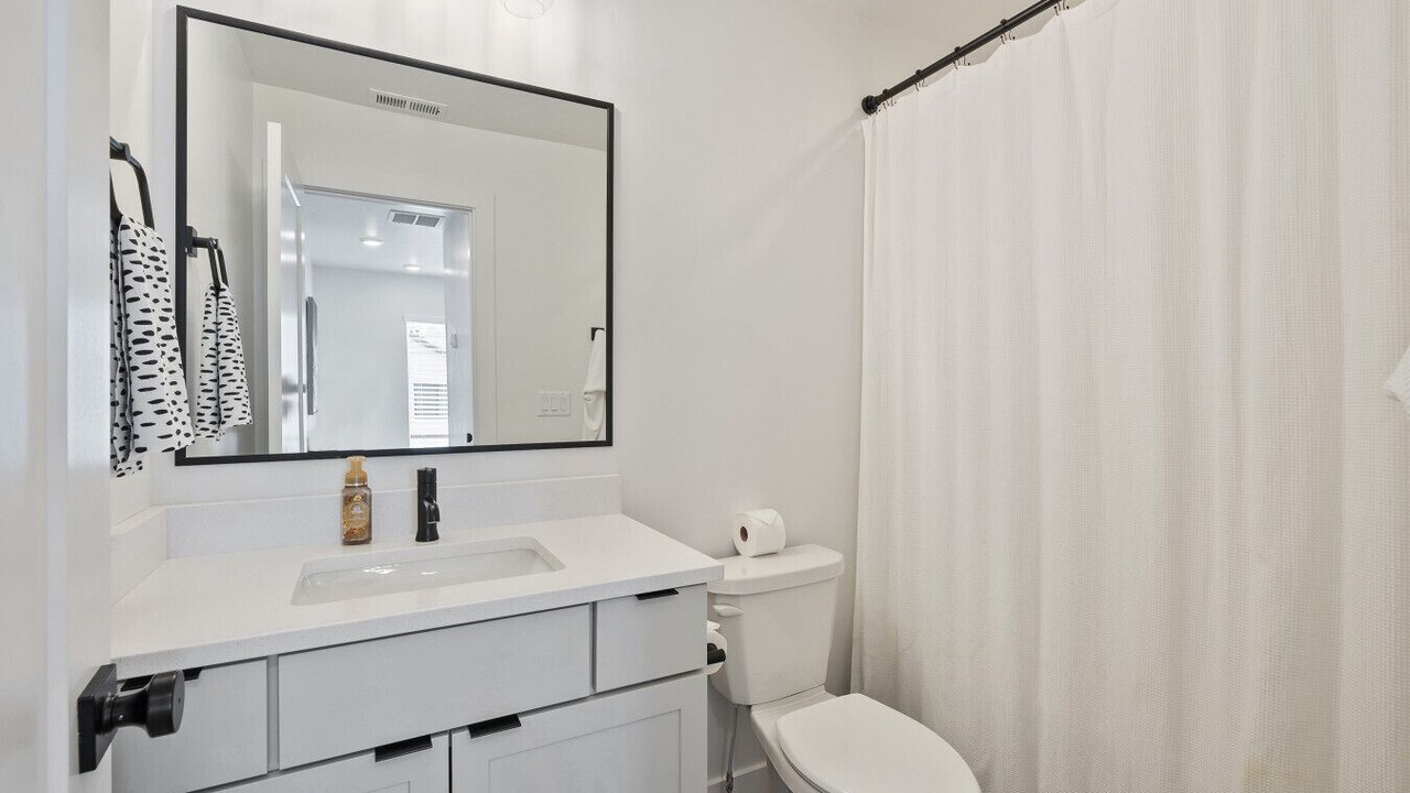 Photo of Bathroom in Mountain Green