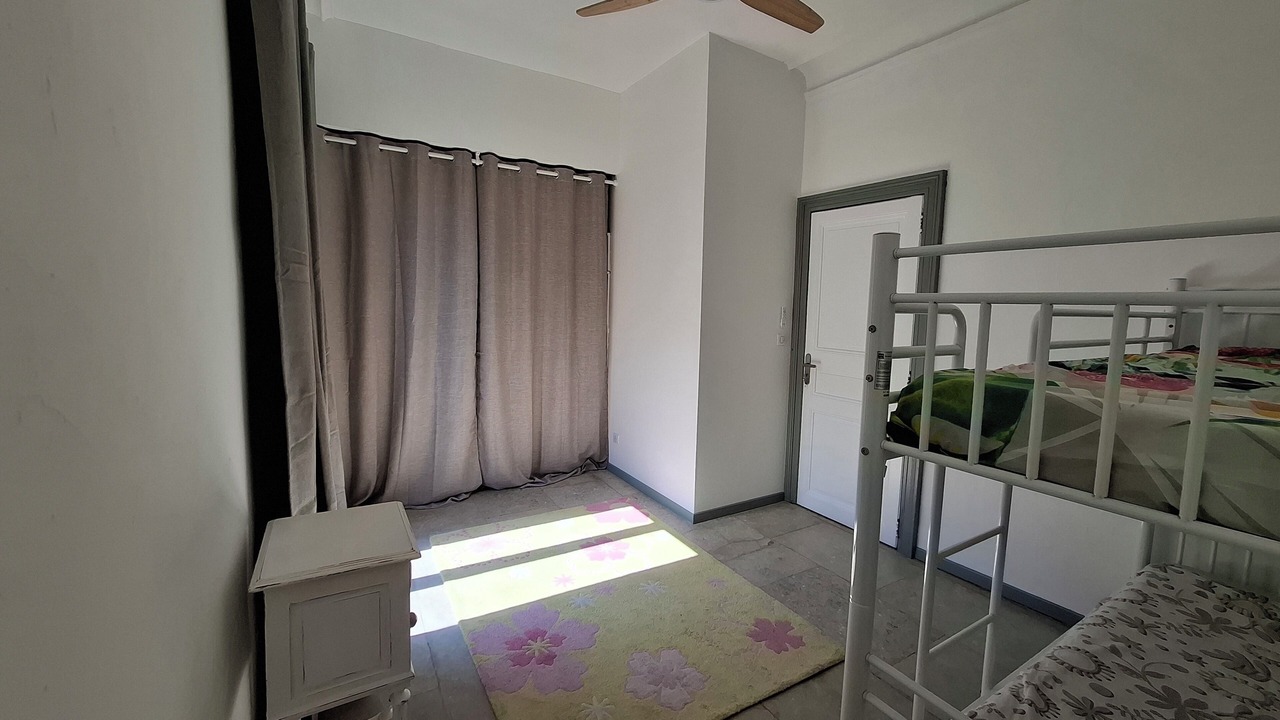 Photo of Bedroom in Gares