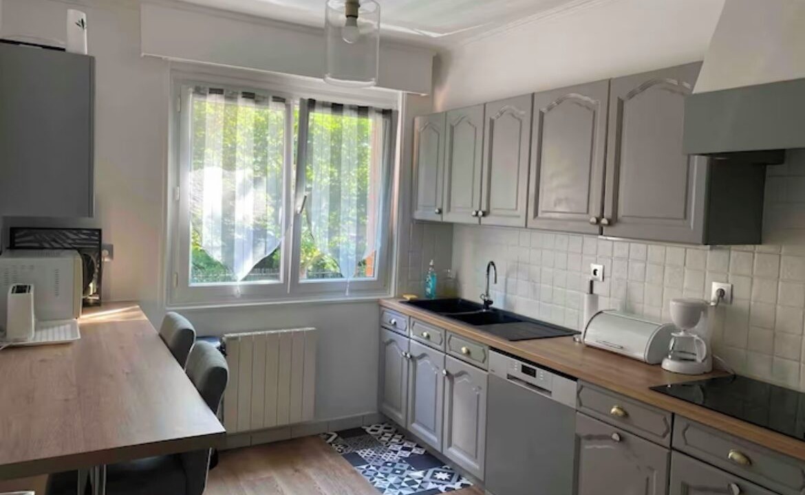 Photo of Kitchen in Glacis-Victoire