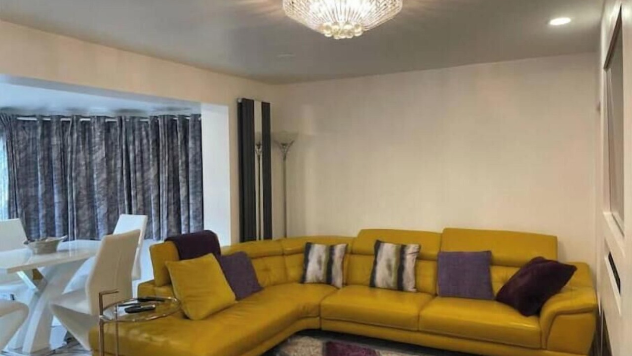 Photo of Livingroom in Basildon