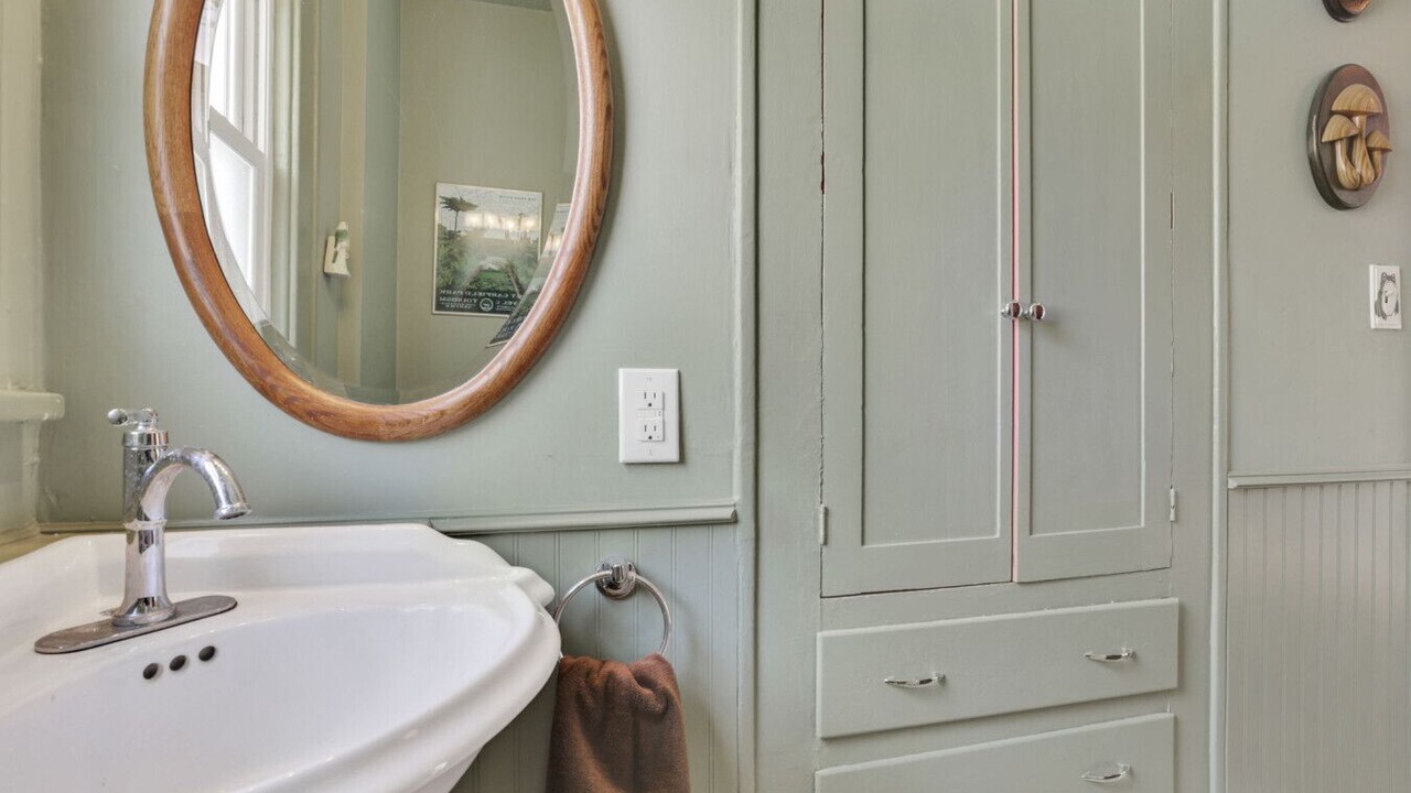 Photo of Bathroom in Clintonville