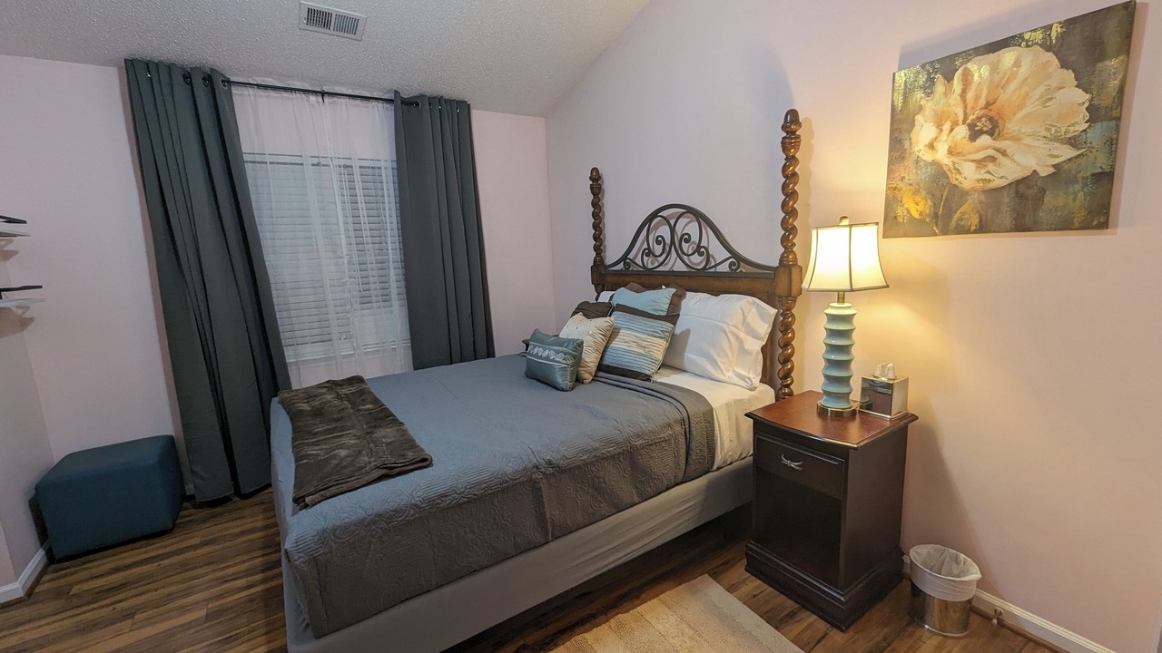 Photo of Bedroom in Greensboro