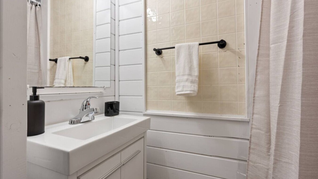Photo of Bathroom in Walker