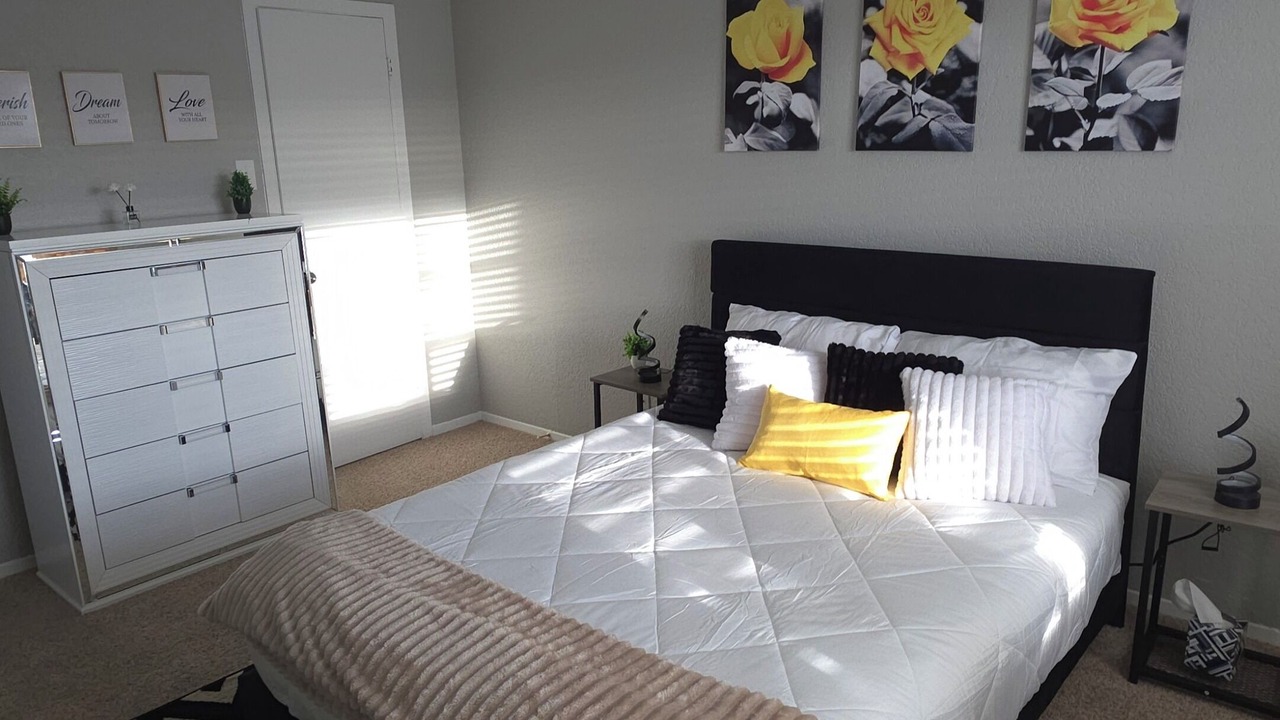 Photo of Bedroom in Addison