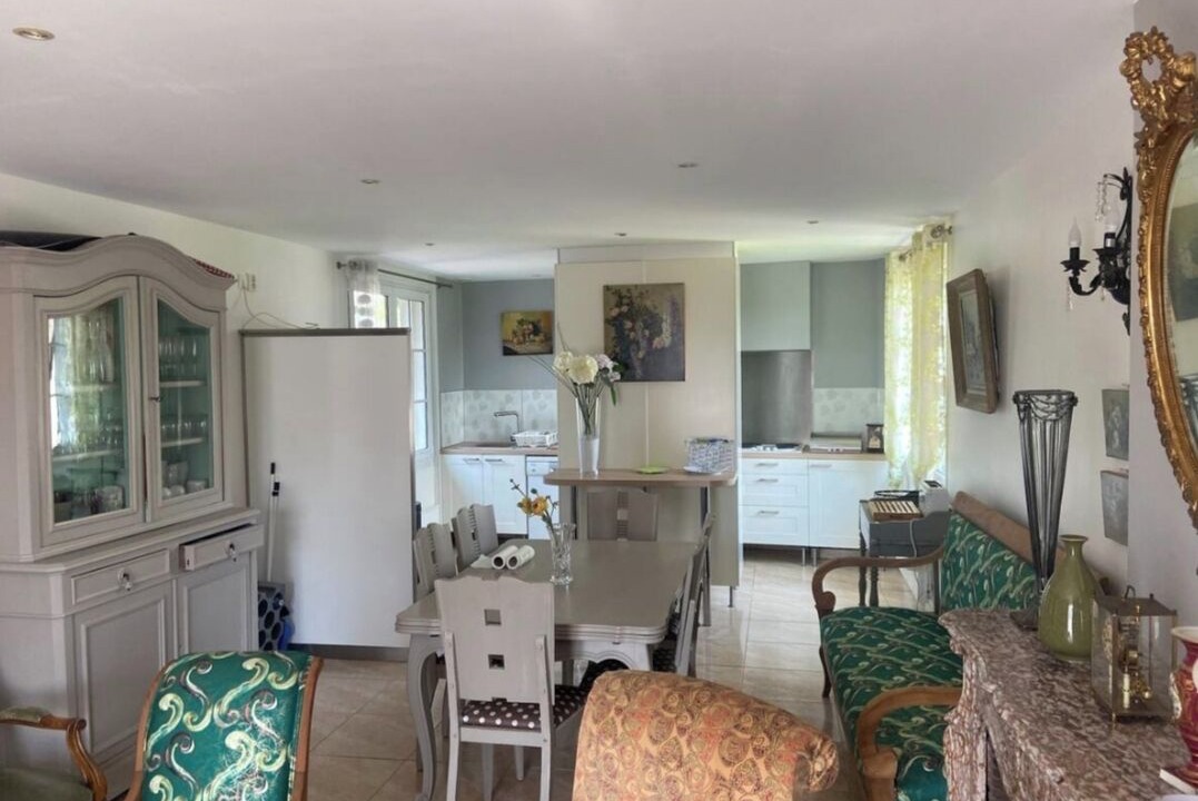 Photo of Others in Attin