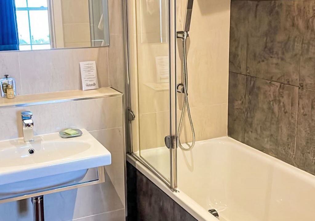 Photo of Bathroom in Gorran Haven