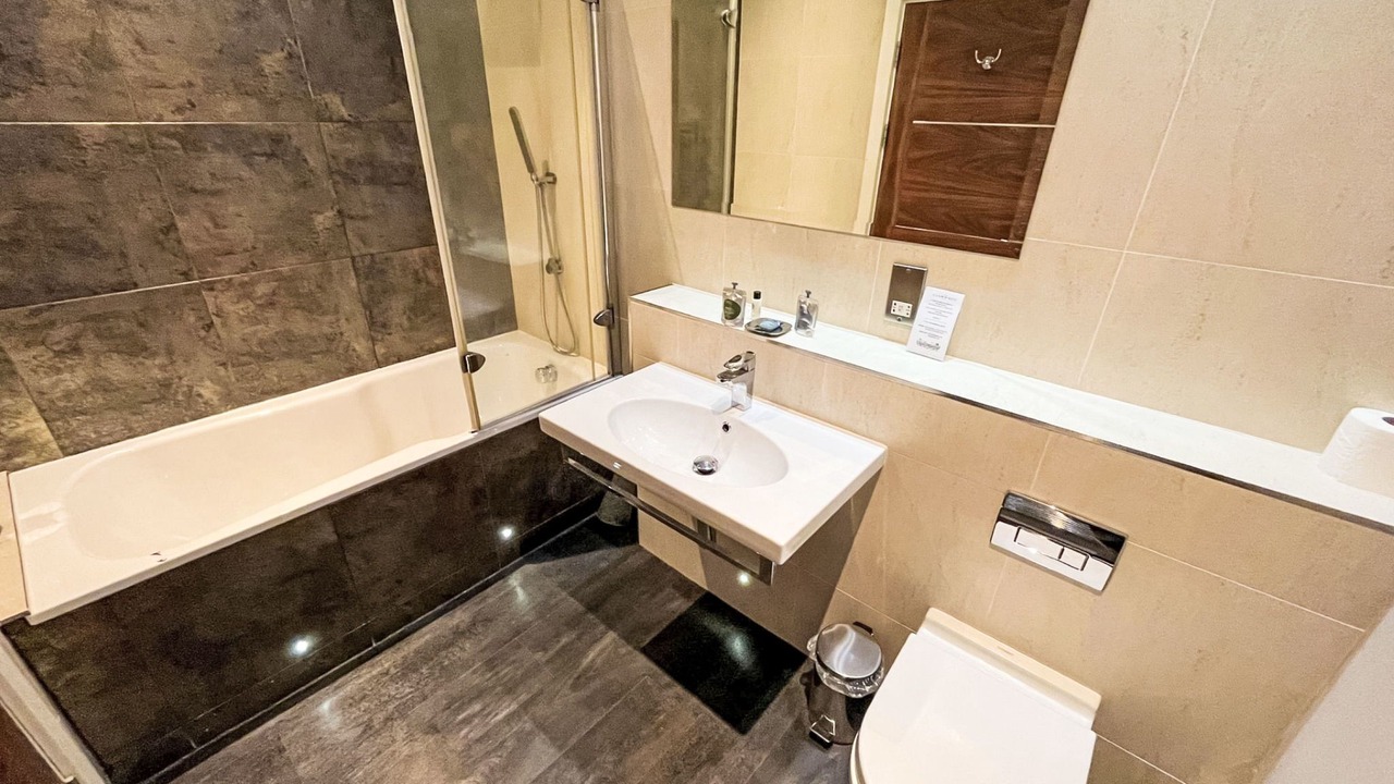 Photo of Bathroom in Gorran Haven