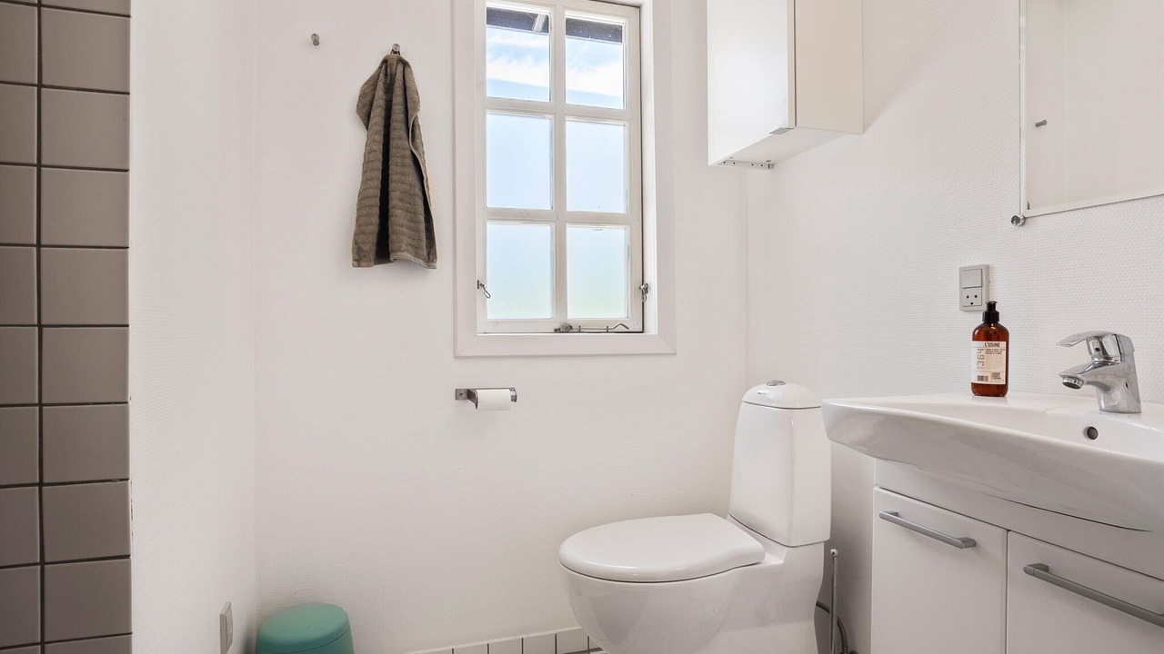 Photo of Bathroom in Fur
