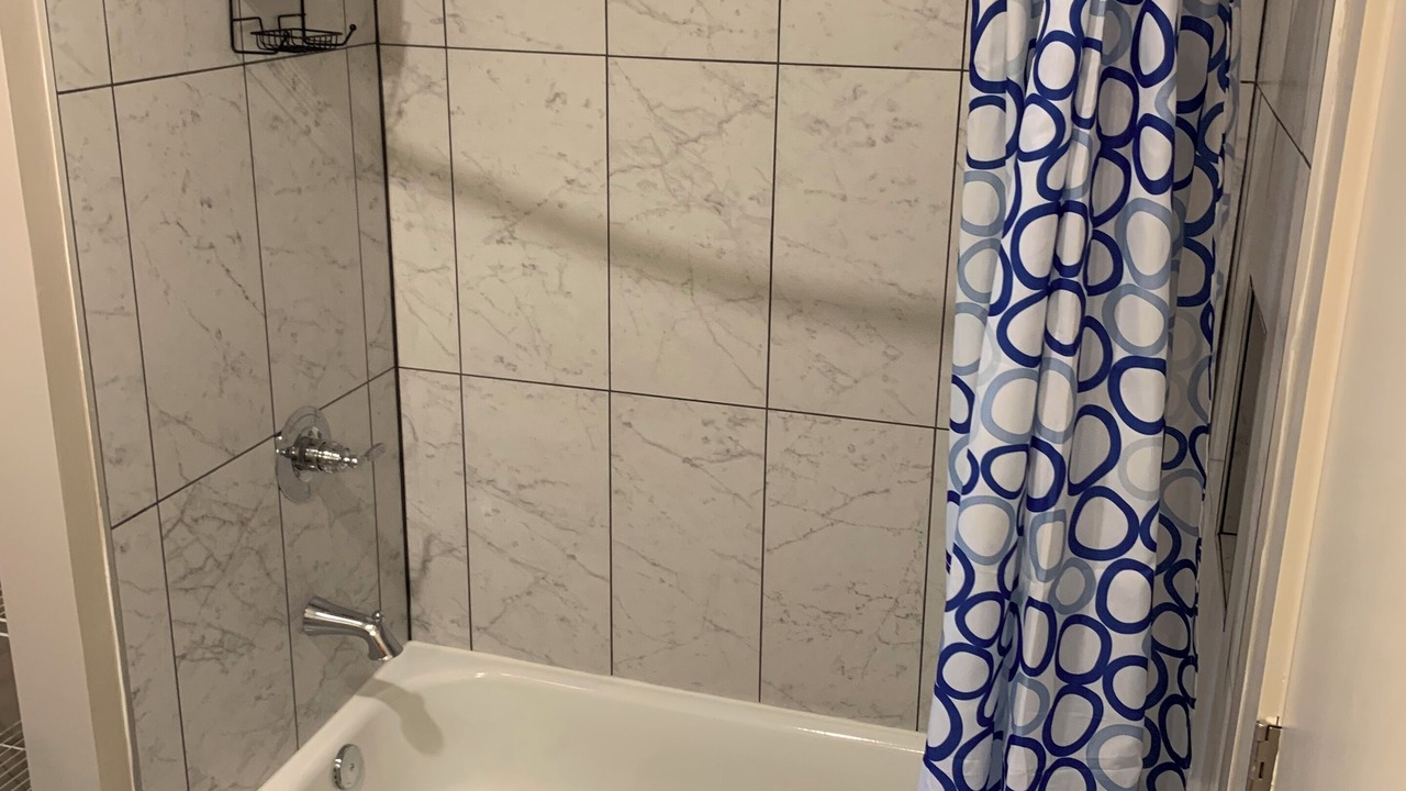 Photo of Bathroom in Pinch District