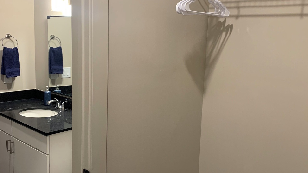 Photo of Bathroom in Pinch District