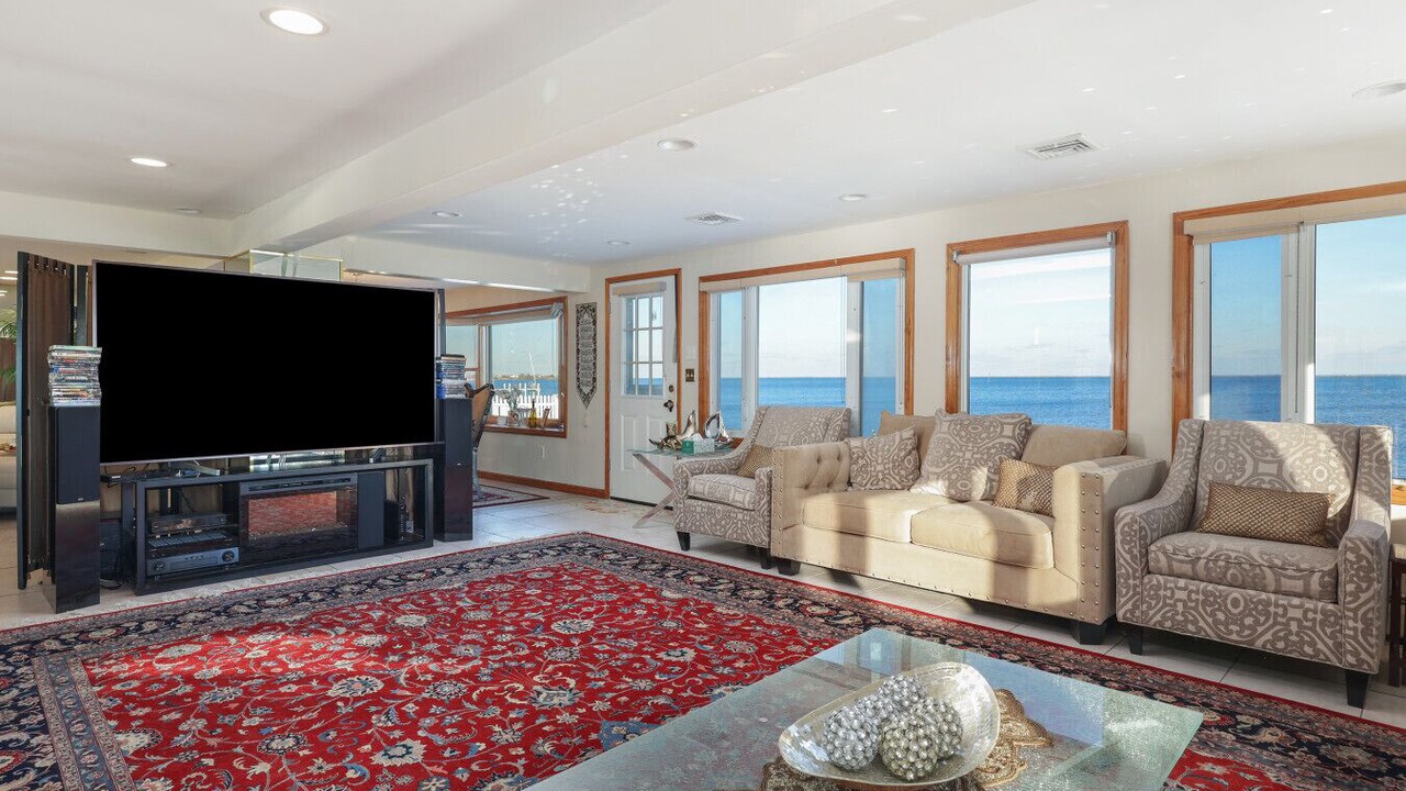 Photo of Bedroom in Waretown