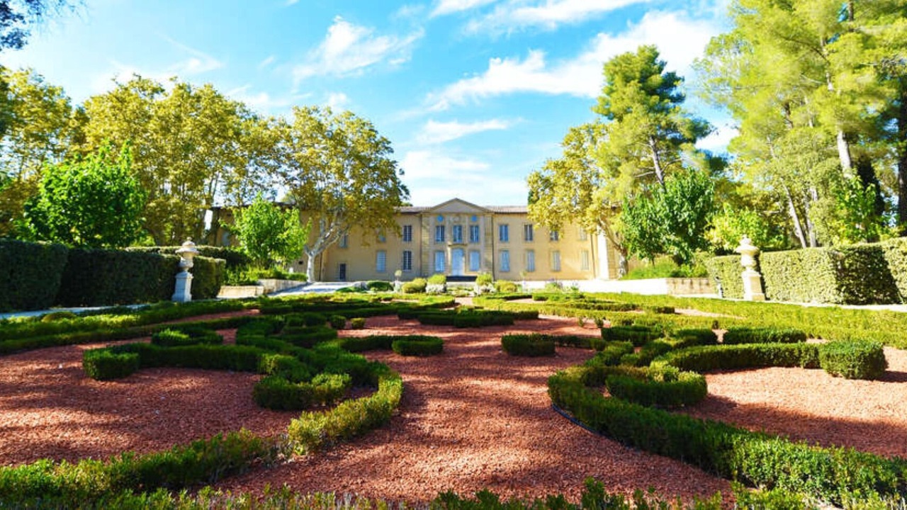 Photo of Outdoor in Hopitaux-Facultes