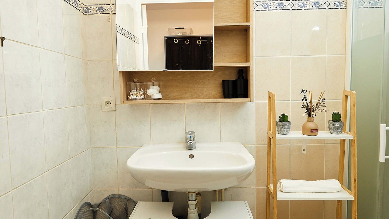 Photo of Bathroom in Hopitaux-Facultes