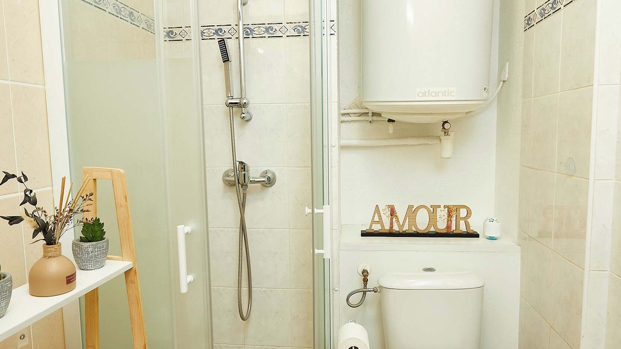 Photo of Bathroom in Hopitaux-Facultes