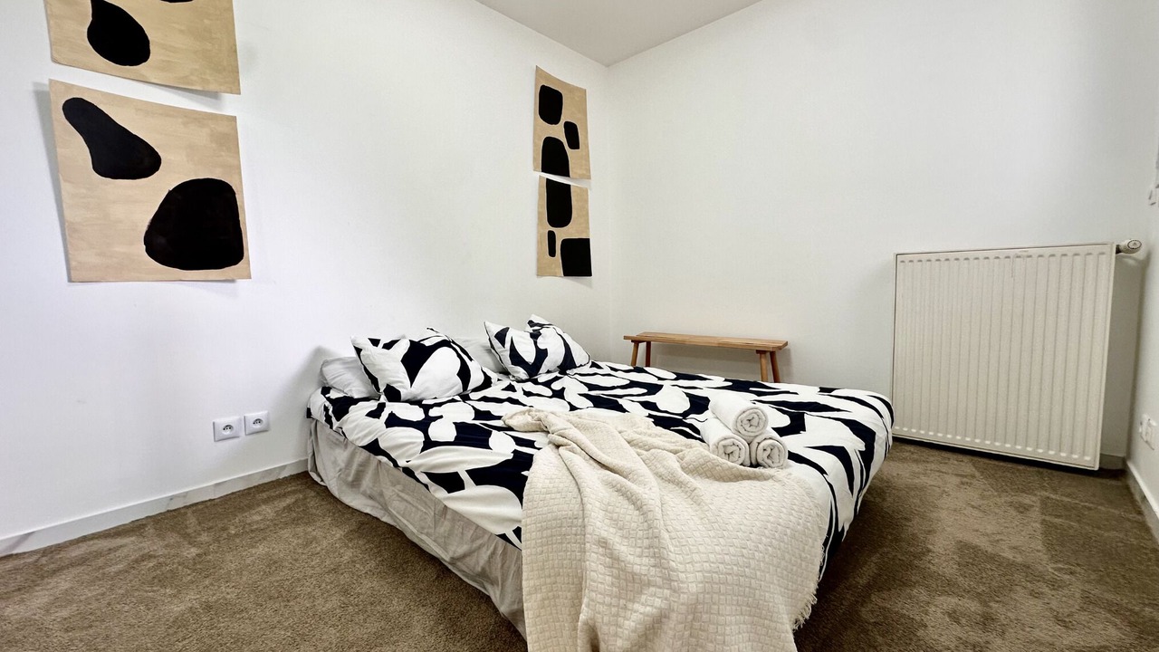 Photo of Bedroom in Lognes