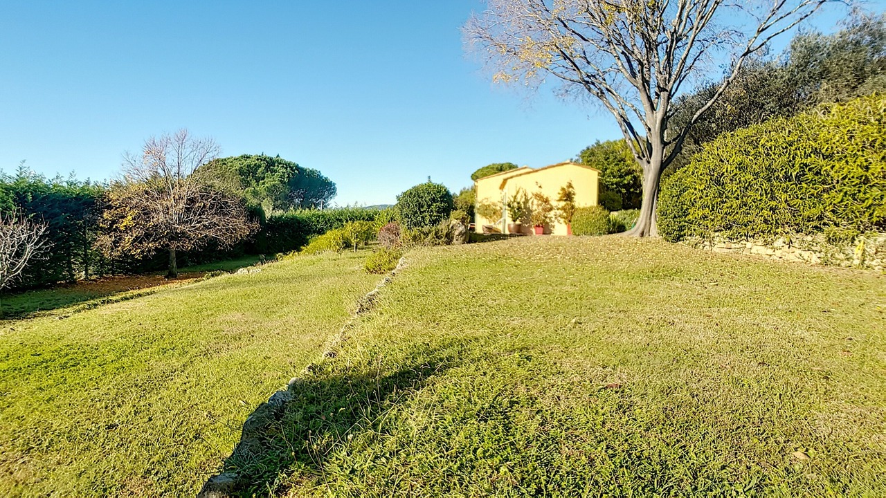 Photo of Outdoor in Saint-Jacques