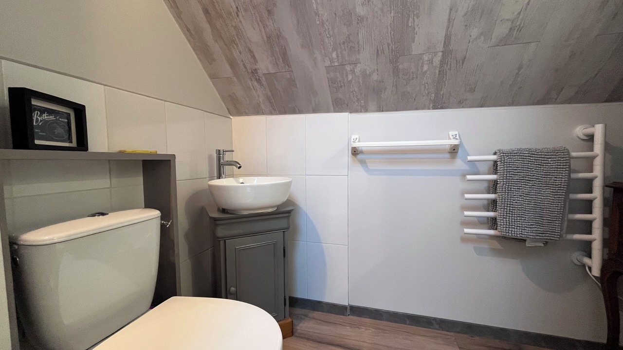 Photo of Bathroom in Chinon