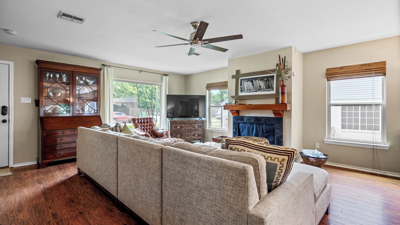 Photo of Livingroom in Corinth