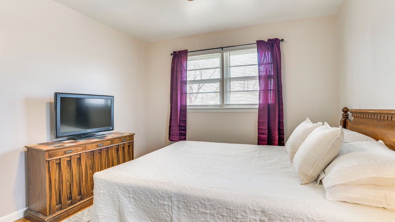 Photo of Bedroom in Alpena