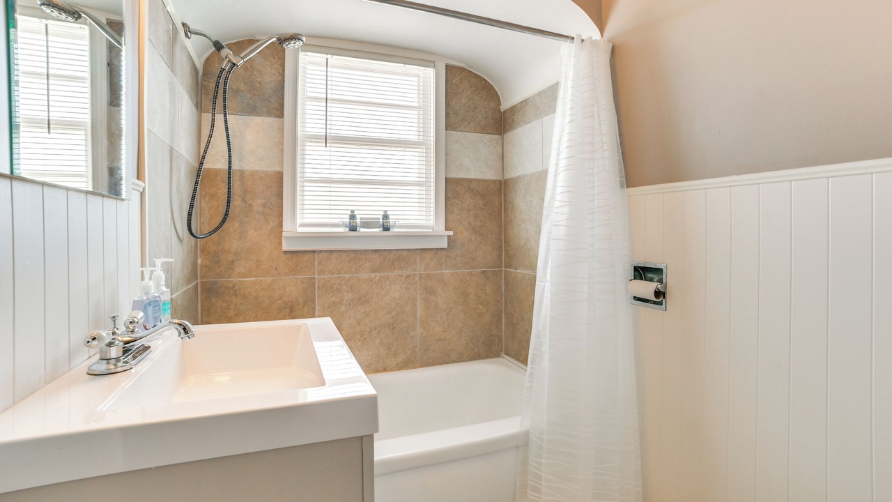 Photo of Bathroom in Alpena