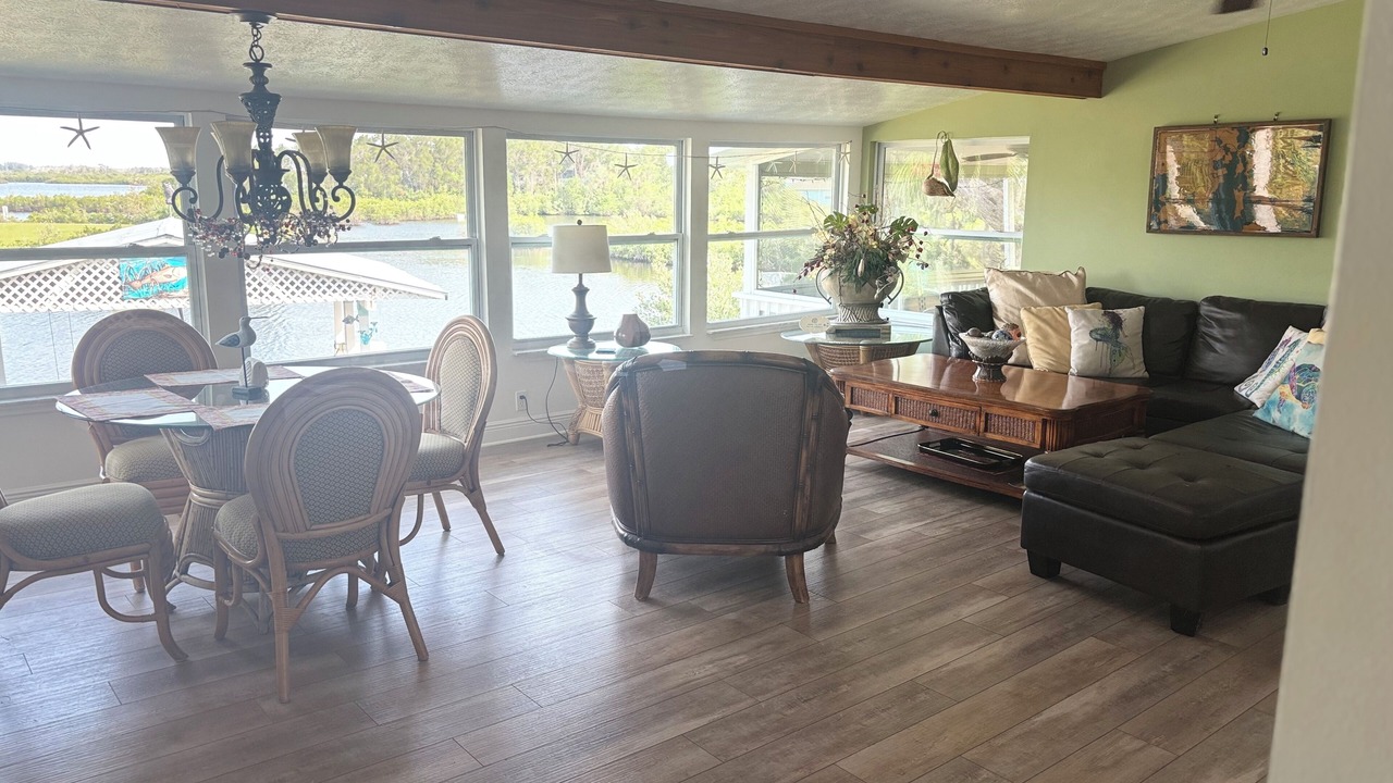 Photo of Livingroom in Crystal River