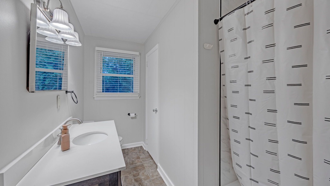 Photo of Bathroom in Arcadia