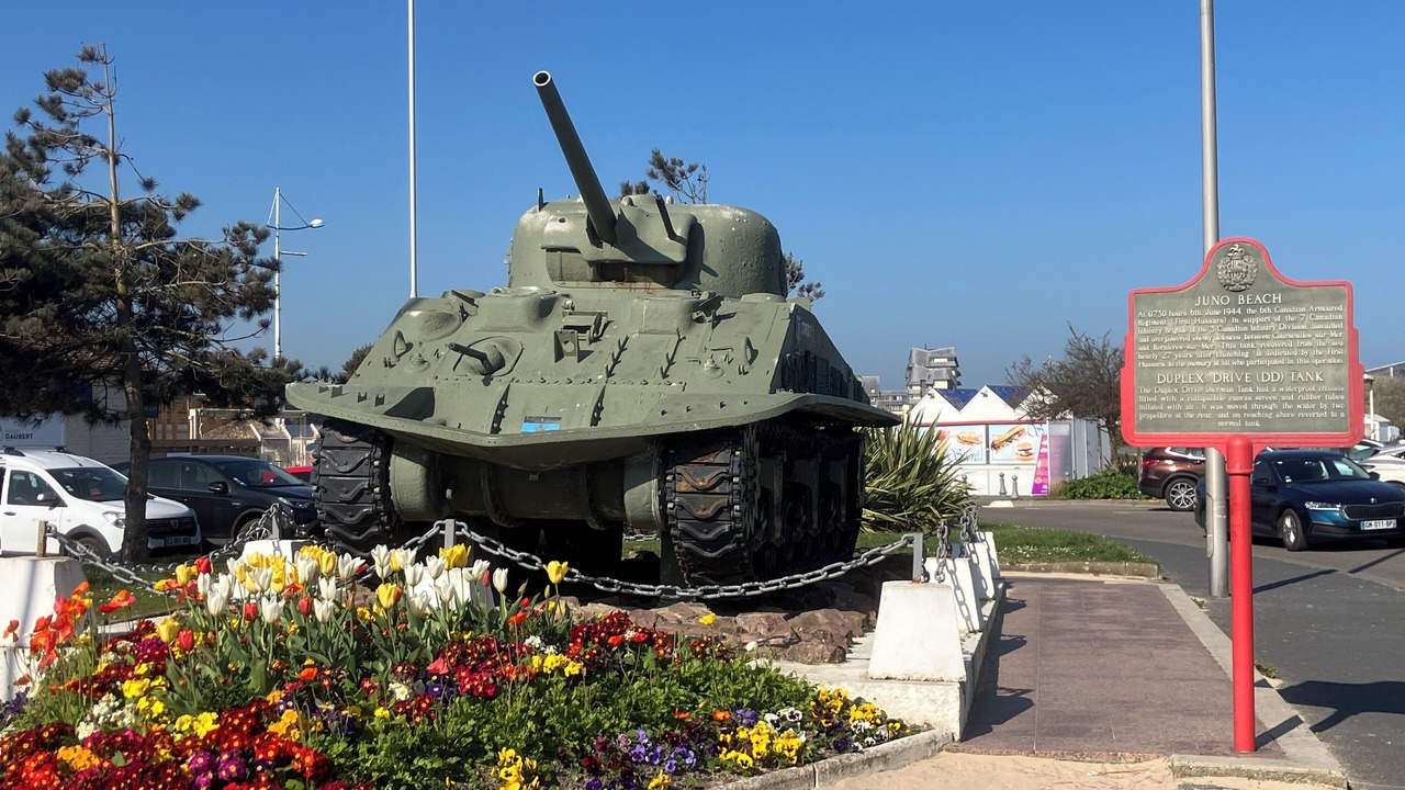 Photo of Others in Bernieres-sur-Mer