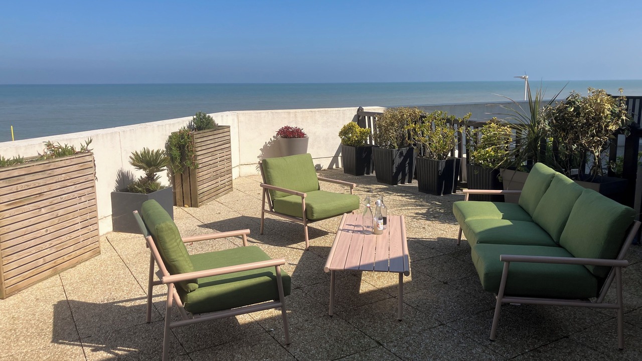 Photo of Patio Balcony in Bernieres-sur-Mer