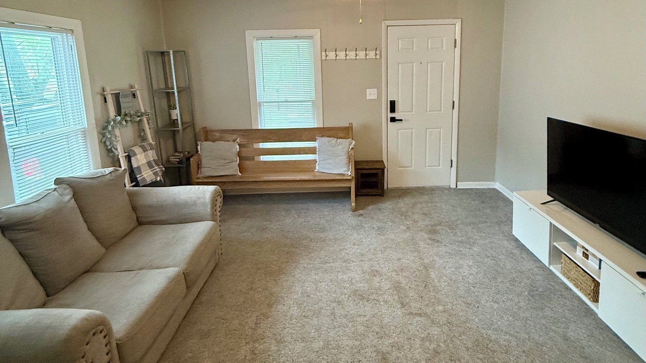 Photo of Livingroom in Winfield