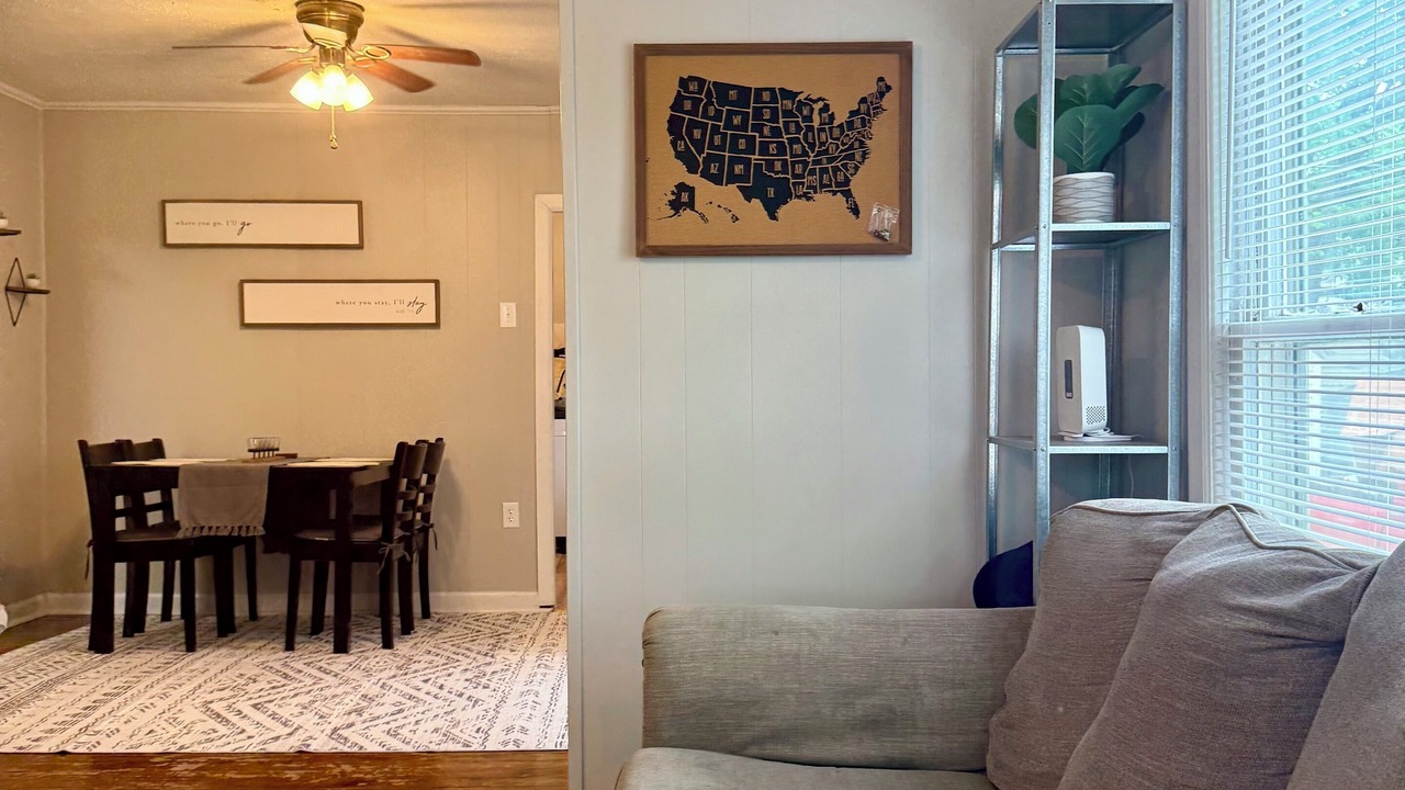 Photo of Livingroom in Winfield