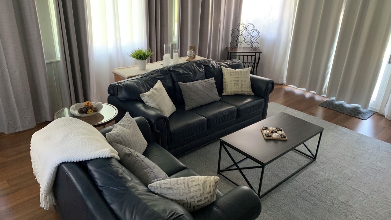 Photo of Livingroom in Plympton-Wyoming