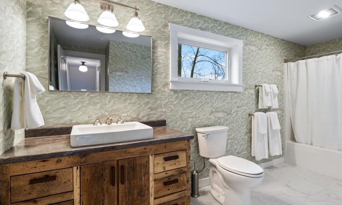 Photo of Bathroom in Ocean Park