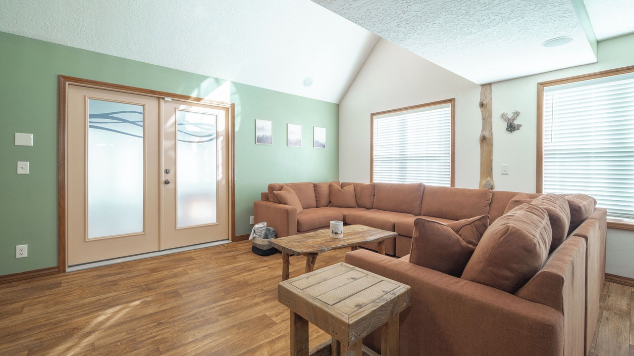 Photo of Livingroom in Joplin