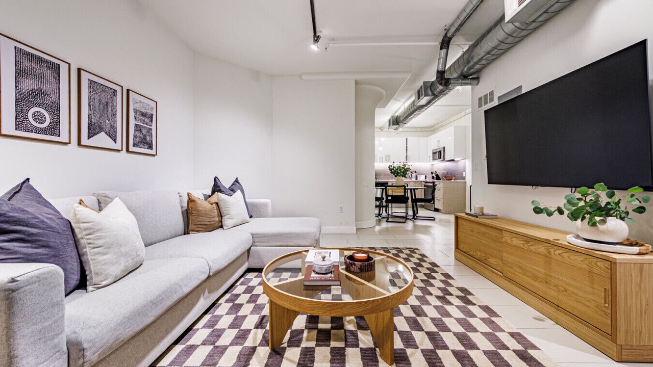 Photo of Livingroom in Historic Core