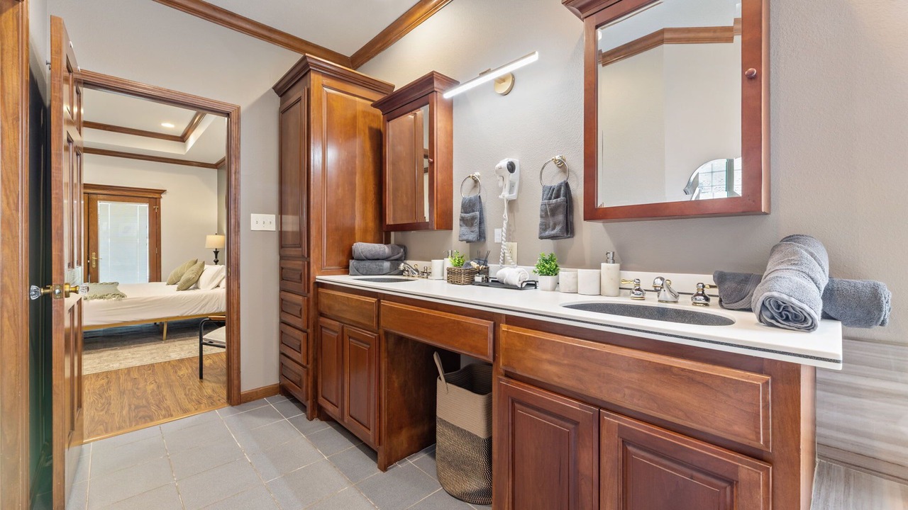 Photo of Bathroom in Lakeview  Jefferson County