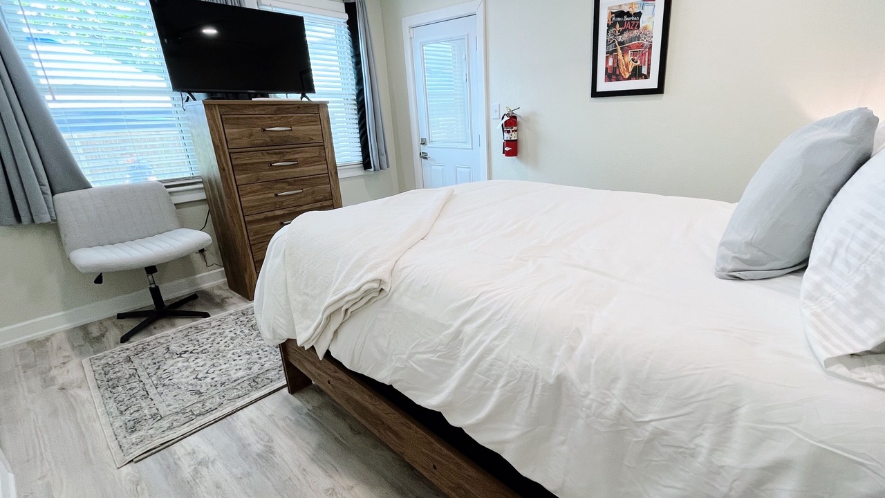 Photo of Bedroom in Kenner - Louis Armstrong International Airport