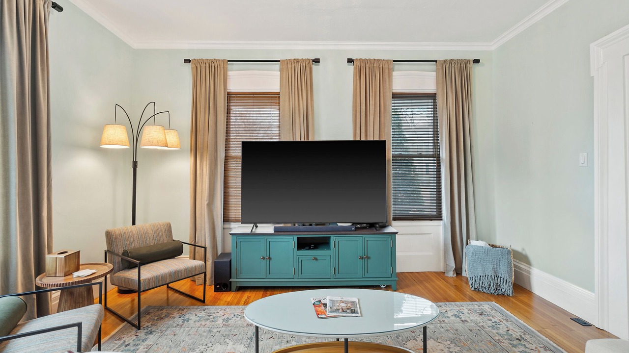 Photo of Livingroom in Oswego