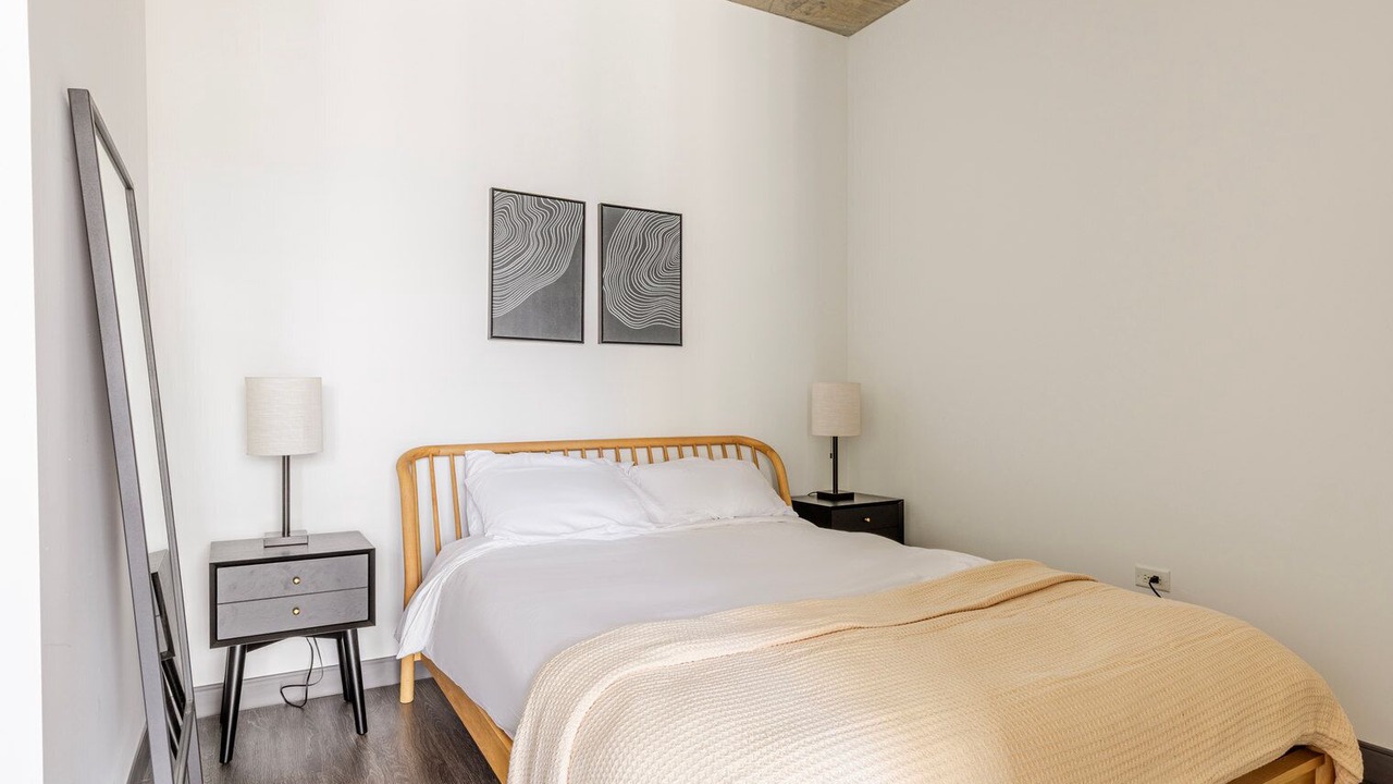 Photo of Bedroom in Downtown Chicago