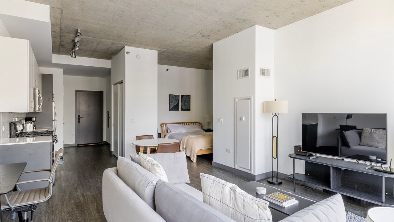 Photo of Livingroom in Downtown Chicago